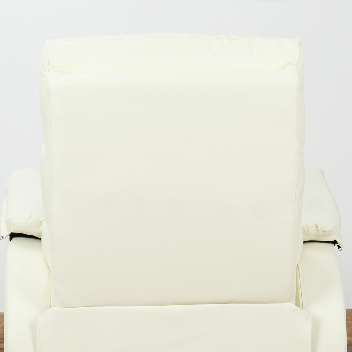 easycomfort easycomfort poltrona relax per interni reclinabile manualmente con cuscino imbottito in pelle pu e acciaio 75x82x99 cm crema ean 8055776913384