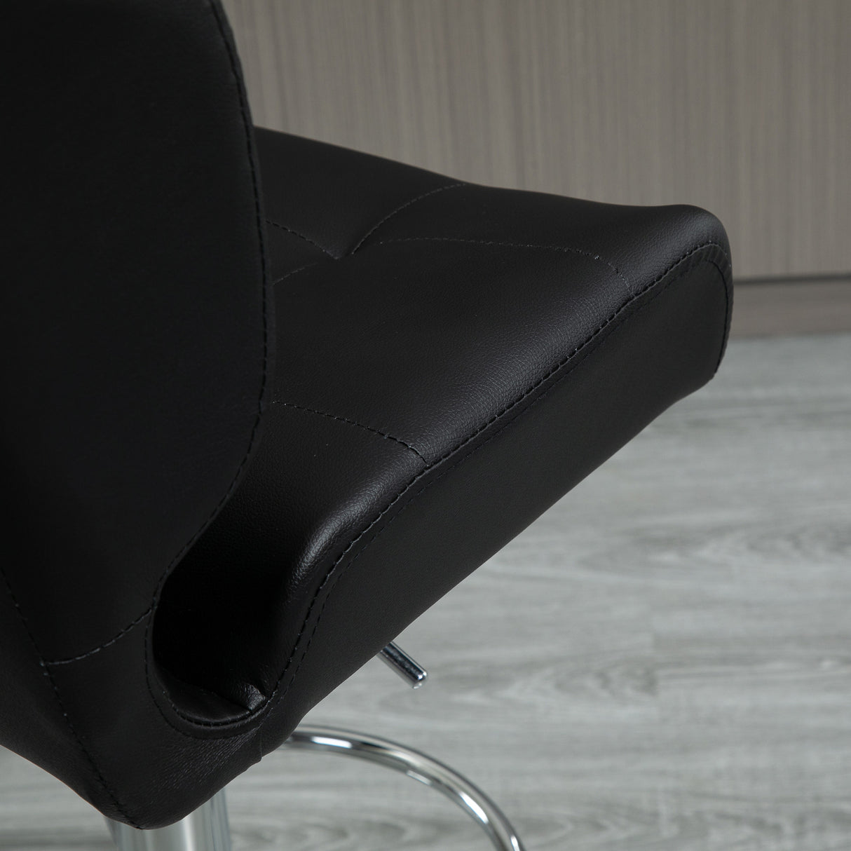 easycomfort easycomfort set 2 sgabelli da bar girevoli e imbottiti in pelle pu nera con schienale e poggiapiedi altezza regolabile per cucina o pub 50x55 5x93 114cm