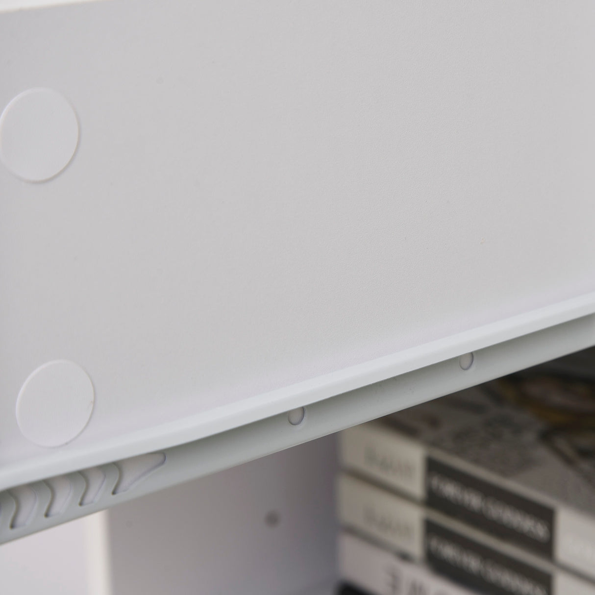 easycomfort easycomfort scrivania per computer compatta scrivania pc fisso in legno bianco con ripiano tastiera estraibile e mensole 104x48x95 5cm ean 8054144130675