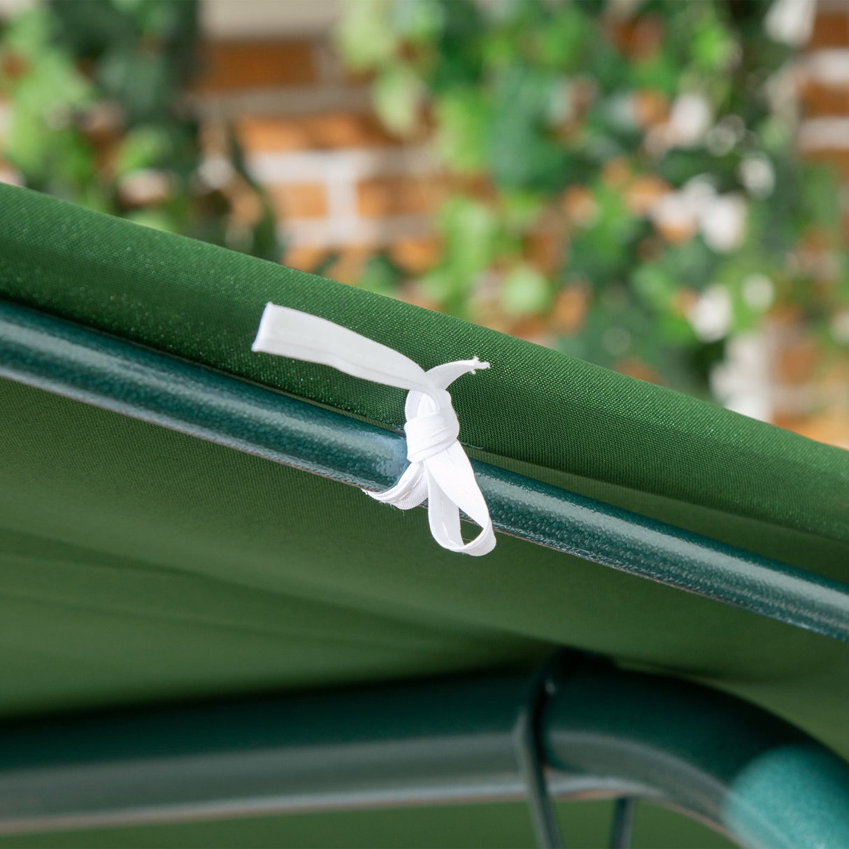 easycomfort easycomfort dondolo da giardino 3 posti in acciaio e teslin con tetto parasole 172x110x153 cm bianco e verde