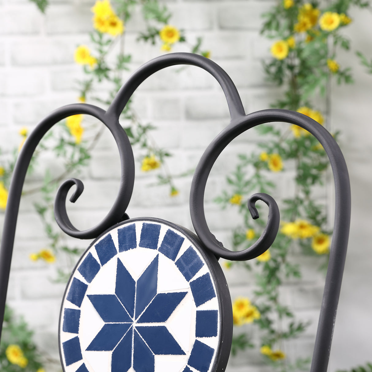 easycomfort set da giardino 3 pezzi con 2 sedie pieghevoli e 1 tavolino rotondo a mosaico