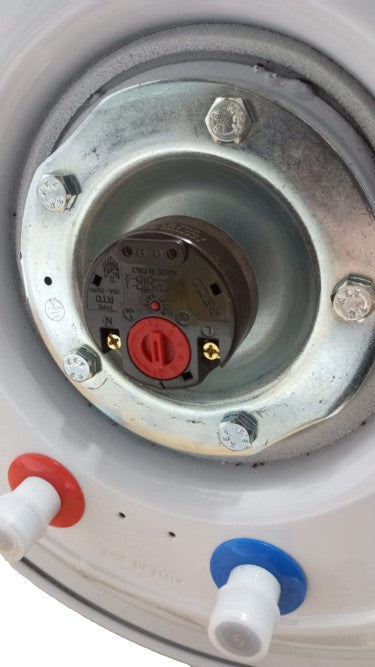 isea area occasioni scaldabagno termoelettrico verticale isea swing plus mix heating ve 1005 dx e430u37i attacco a destra garanzia di 5 anni