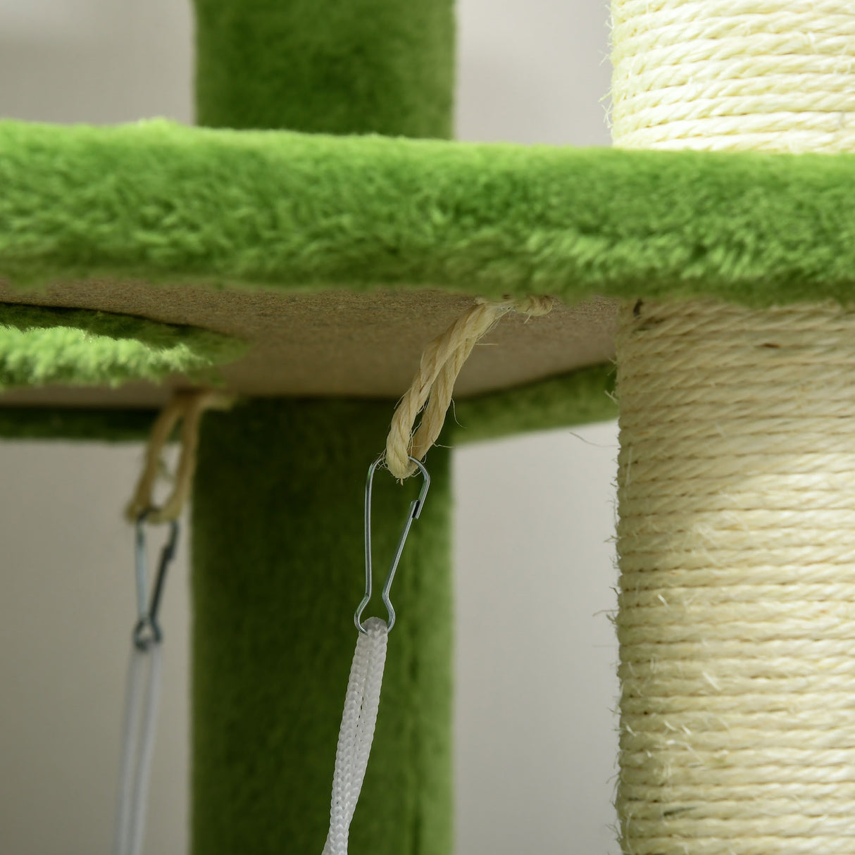 easycomfort easycomfort albero tiragraffi per gatti con amaca pallina e tiragraffi in sisal 49x49x142cm verde