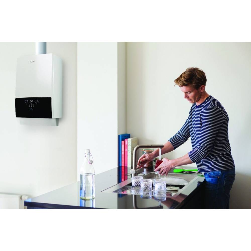 caldaia a gas daikin mod. d2cnd 24 kw a condensazione metano completa di kit scarico fumi new erp