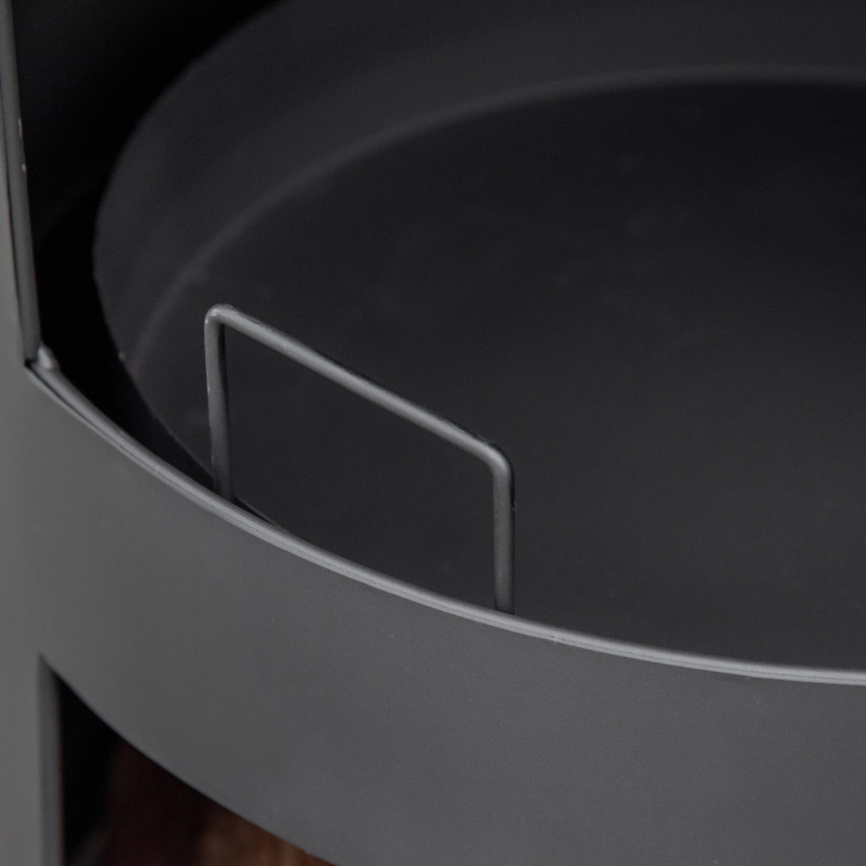 easycomfort braciere da giardino in metallo con camino porta legna e attizzatoio 44.5x133cm nero