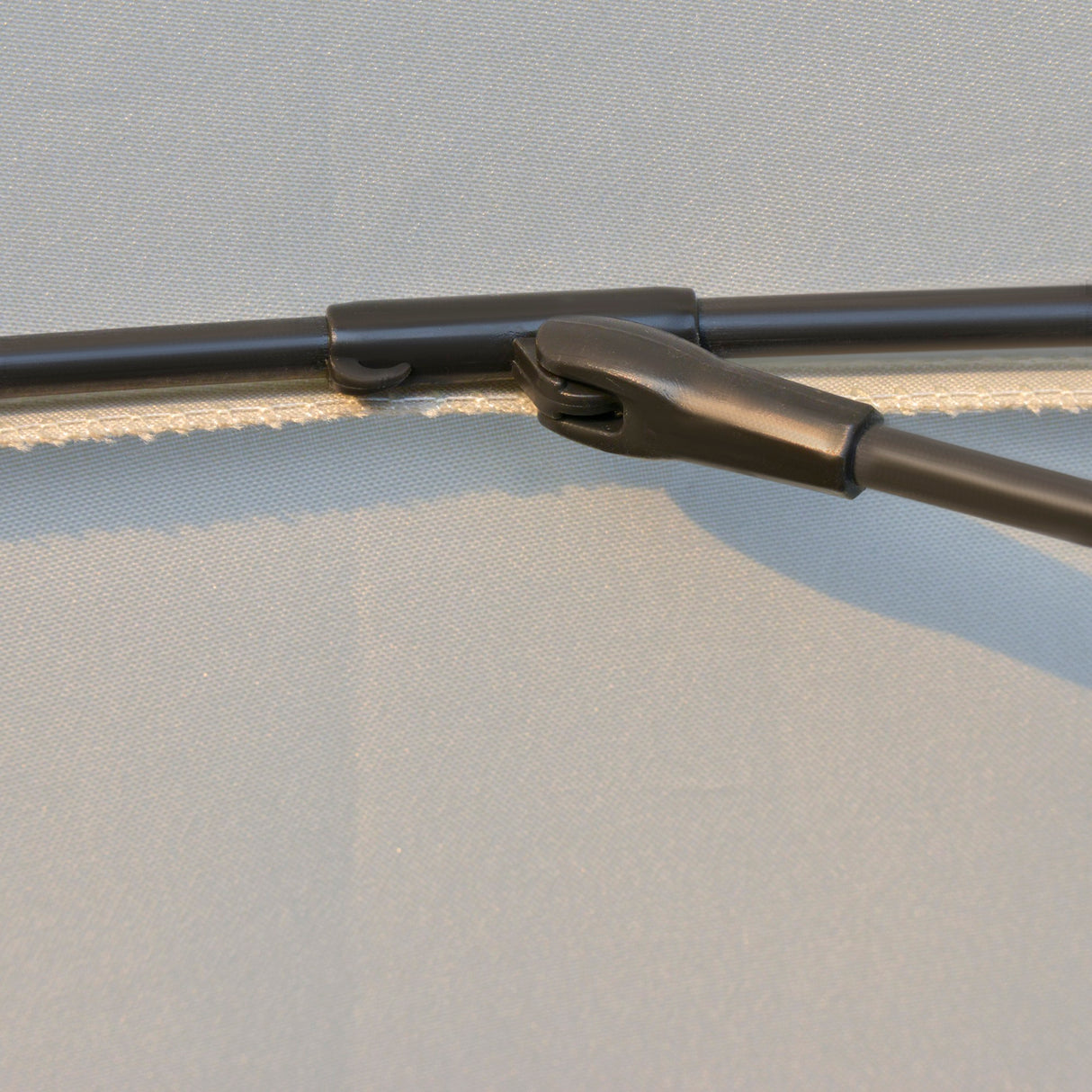 easycomfort easycomfort ombrellone da giardino e terrazza 2 5x2 5m con manovella 18 stecche e testa inclinabile crema