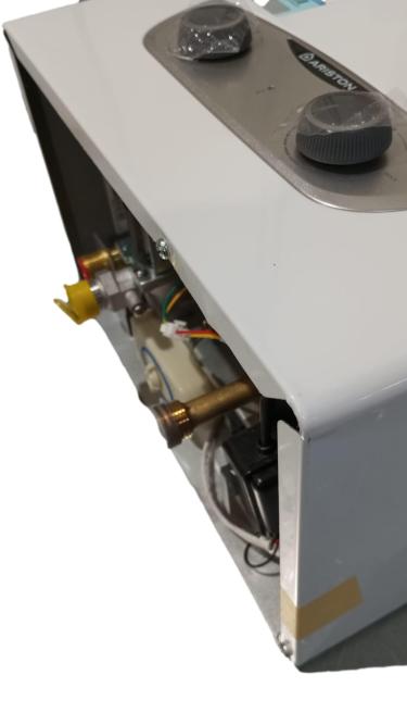 ariston area occasioni 3093 scaldabagno a camera aperta ariston fast r x 11 lt gpl