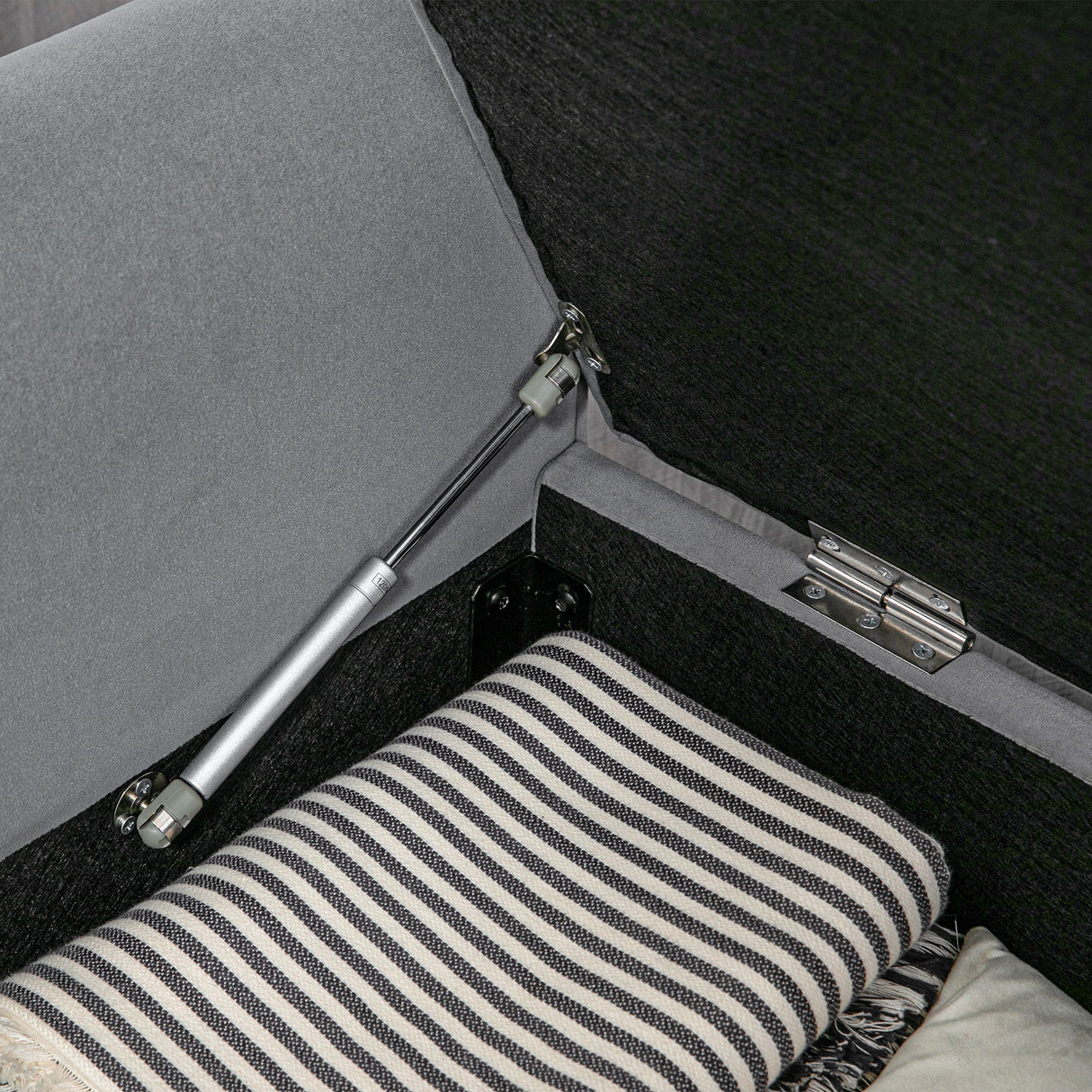 easycomfort easycomfort panca fondo letto in tessuto vellutato con spazio portaoggetti e braccioli 126x48 5x57 cm grigio