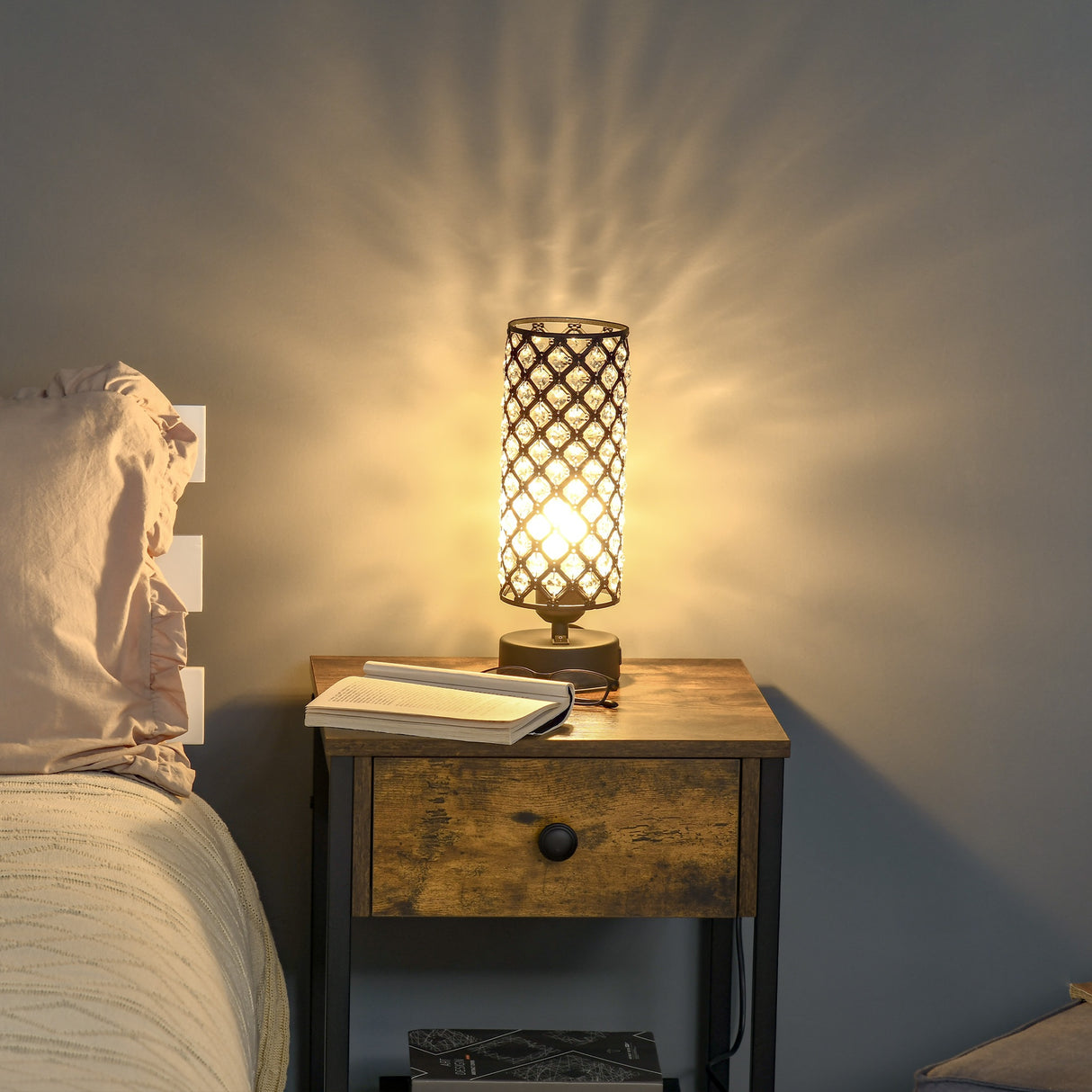 immagine-2-easycomfort-easycomfort-lampada-da-tavolo-con-paralume-in-cristallo-e-2-porte-usb-luce-regolabile-10-8x30cm-nero