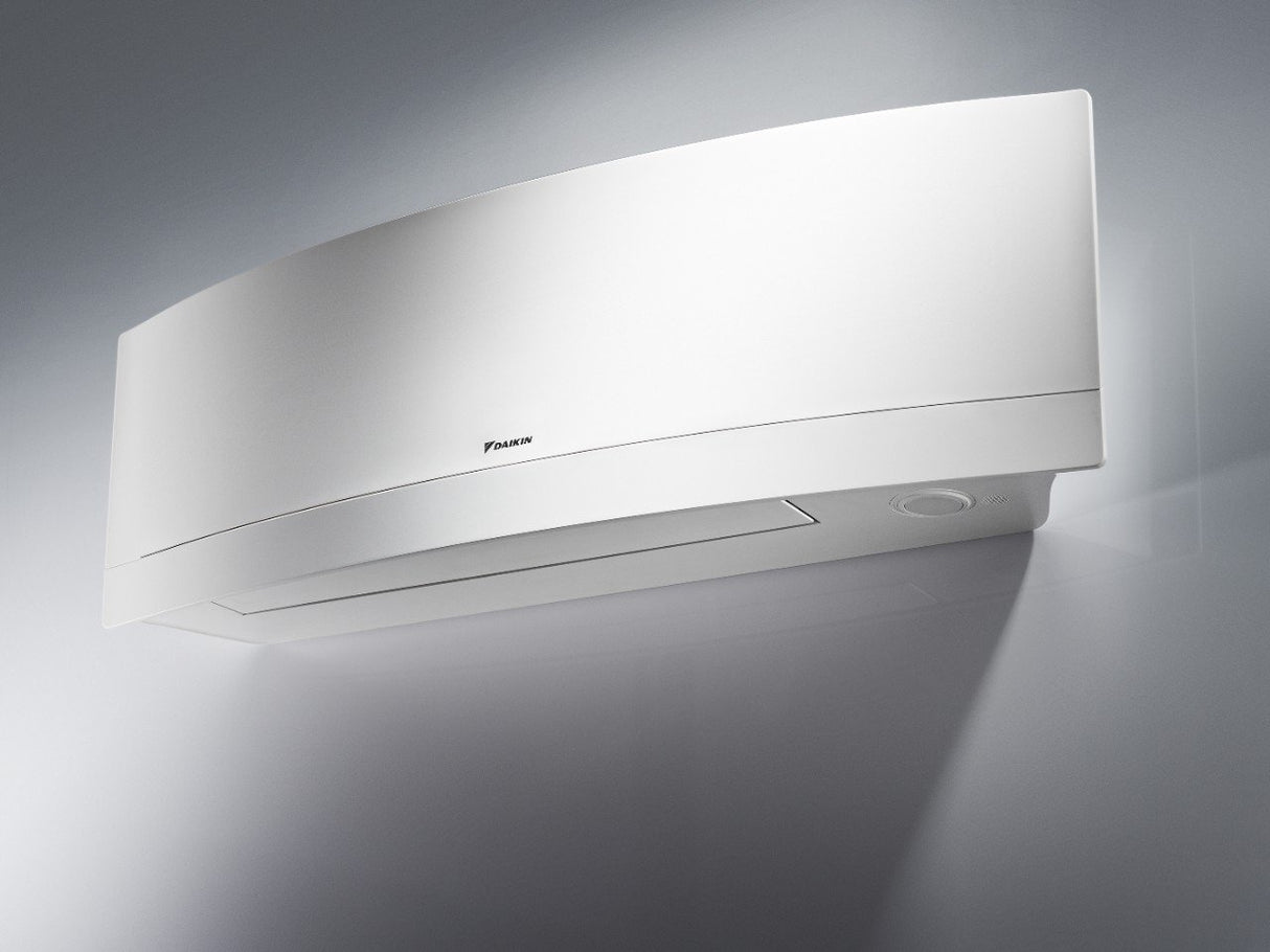 immagine-3-daikin-climatizzatore-condizionatore-daikin-bluevolution-quadri-split-inverter-serie-emura-white-99918-con-4mxm80n-r-32-wi-fi-integrato-90009000900018000-colore-bianco-garanzia-italiana